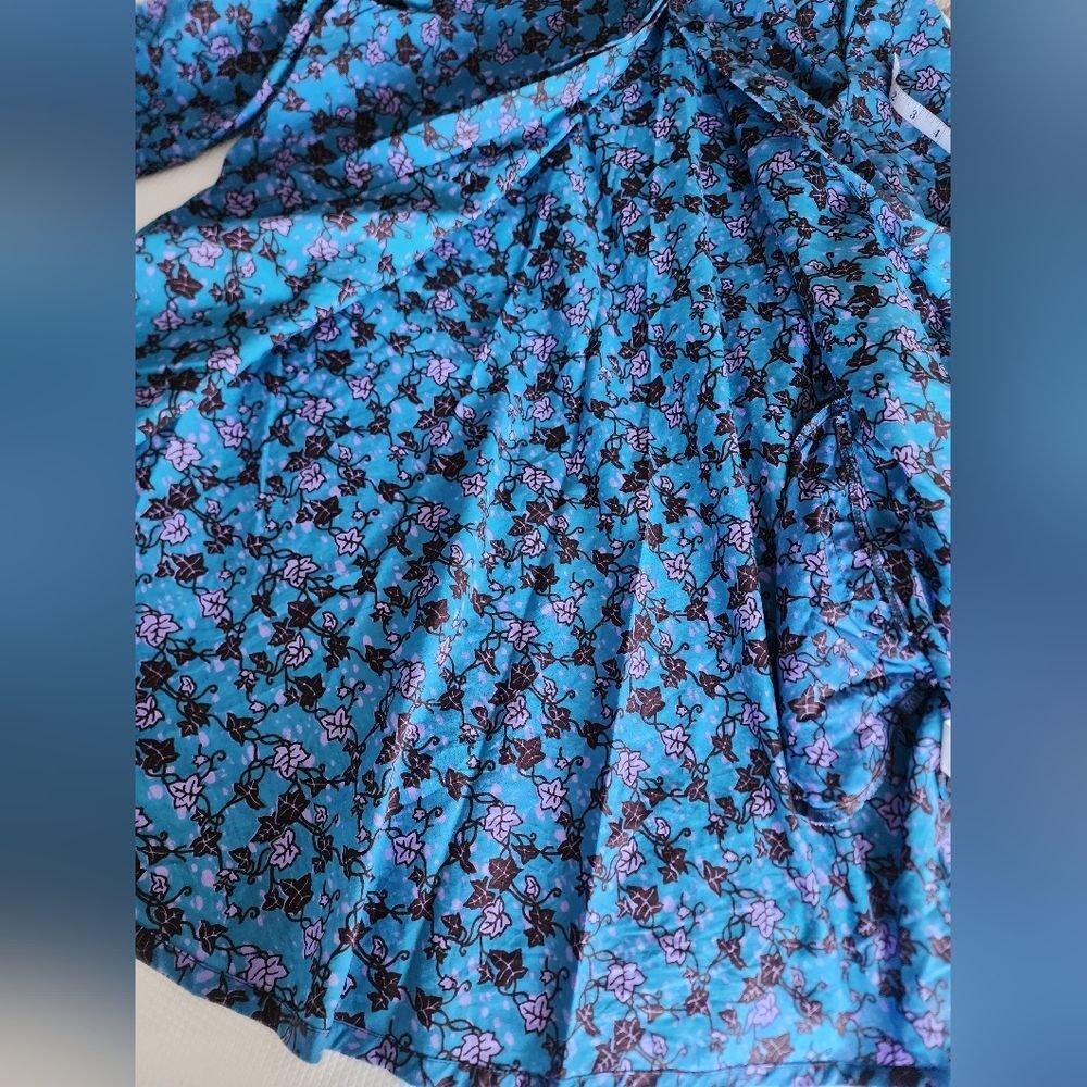 Zuri Floral Blue Dress - Picture 11 of 11